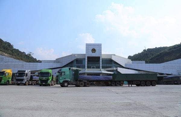 Các Tỉnh của Lào Hành trình kết nối Đông Dương cùng VCL Transport